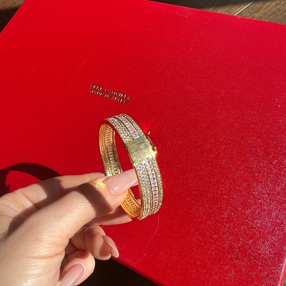 Gold Bangle Bracelet - Picture 8 of 8